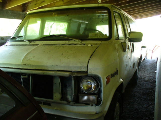 1981 Chevrolet G10 Van Base Cargo van