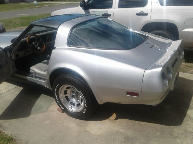 1981 Chevrolet Corvette FACTORY