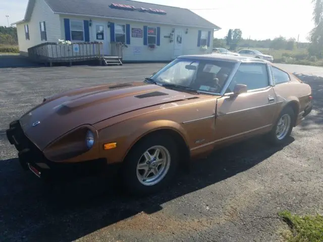 1981 Datsun Z-Series Glass t-tops