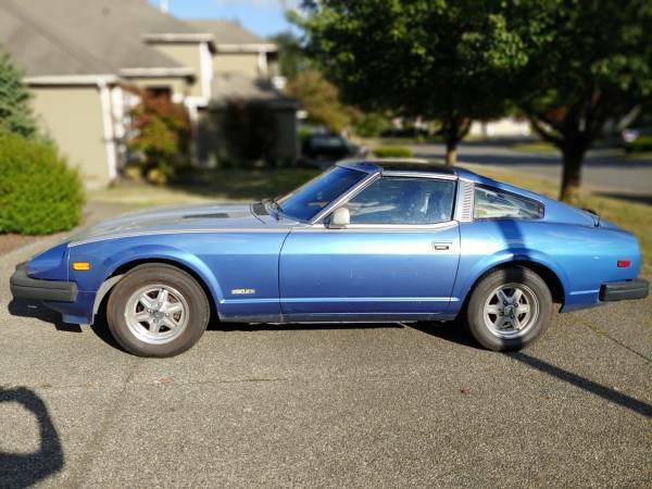 1981 Datsun Z-Series Blue and Silver