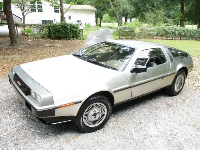 1981 DeLorean DMC