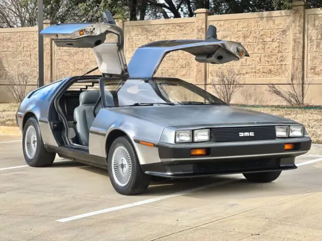 1981 DeLorean DMC-12