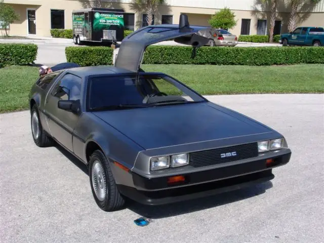 1981 DeLorean DMC-12