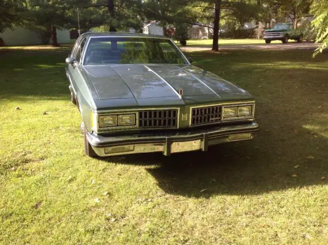 1981 Oldsmobile Eighty-Eight Broughm