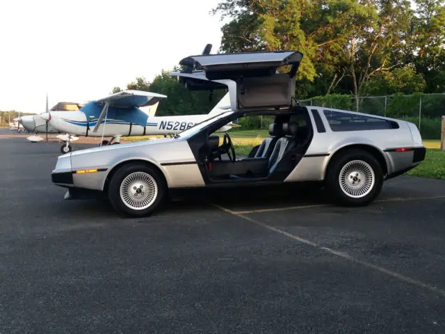 1981 DeLorean DMC-12