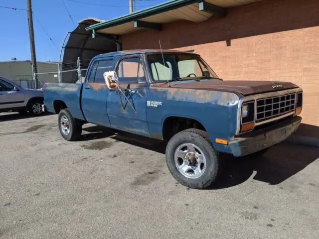 1981 Dodge W250 1st Gen Crew Cab 4X4 V8 Dana 60 Axles NP 205