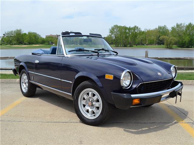 1981 Fiat spider 2000 blue