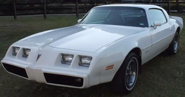 1981 Pontiac Firebird Coupe 2-Door