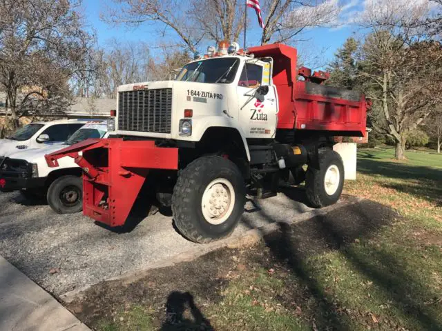 1981 GMC BRIGADIER DUMP BOX PLOW TRUCK