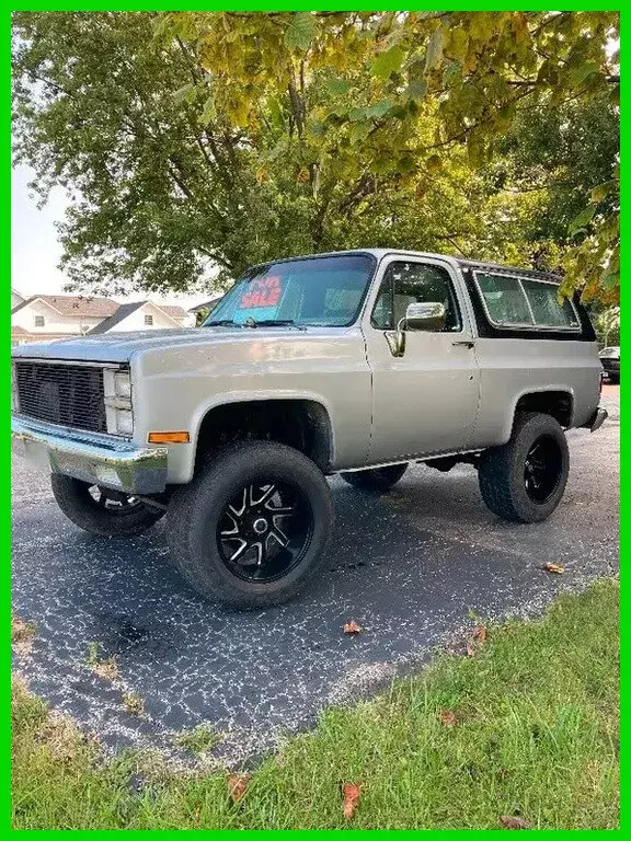 1981 GMC Jimmy 2dr 4WD SUV