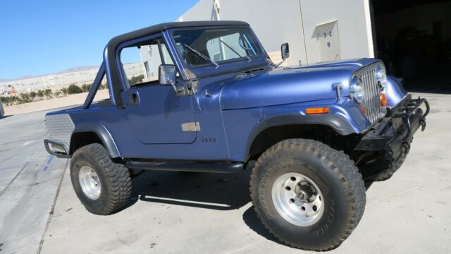 1981 Jeep CJ CJ8 4WD 302 V8 4 SPEED! P/S! POWER DISC!