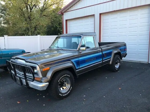 1981 Jeep J10 Laredo