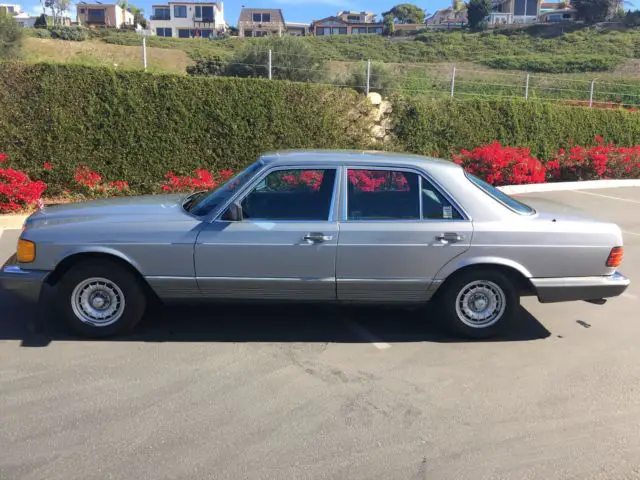 1981 Mercedes-Benz 300-Series