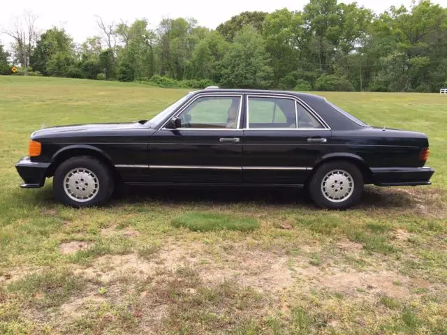 1981 Mercedes-Benz 300-Series