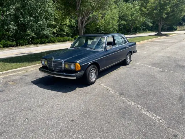 1981 Mercedes-Benz 300D D