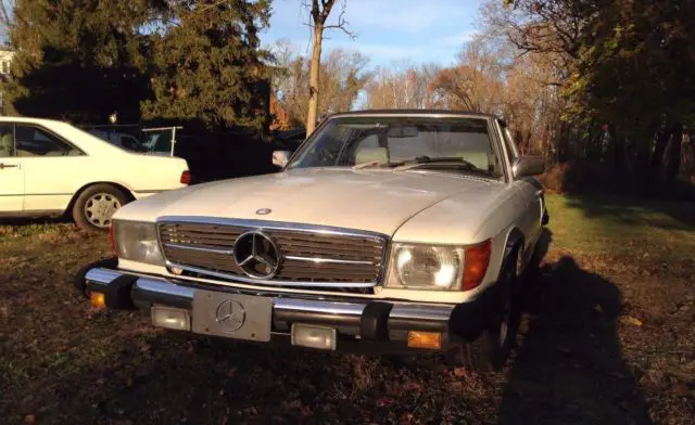 1981 Mercedes-Benz SL-Class LEATHER