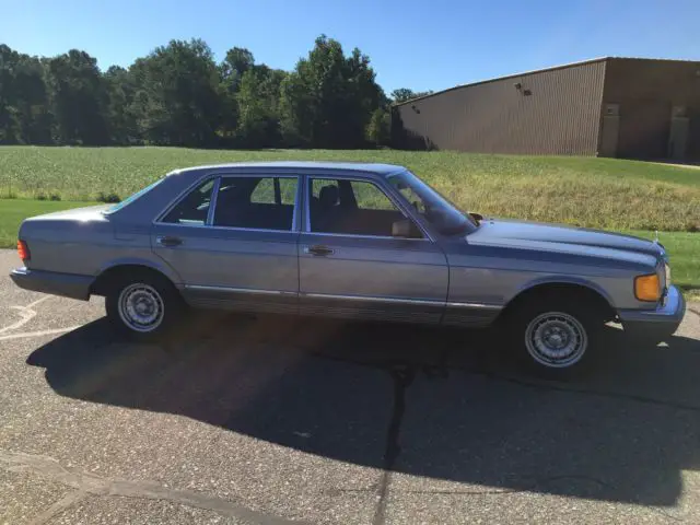 1981 Mercedes-Benz 300-Series Base Sedan 4-Door