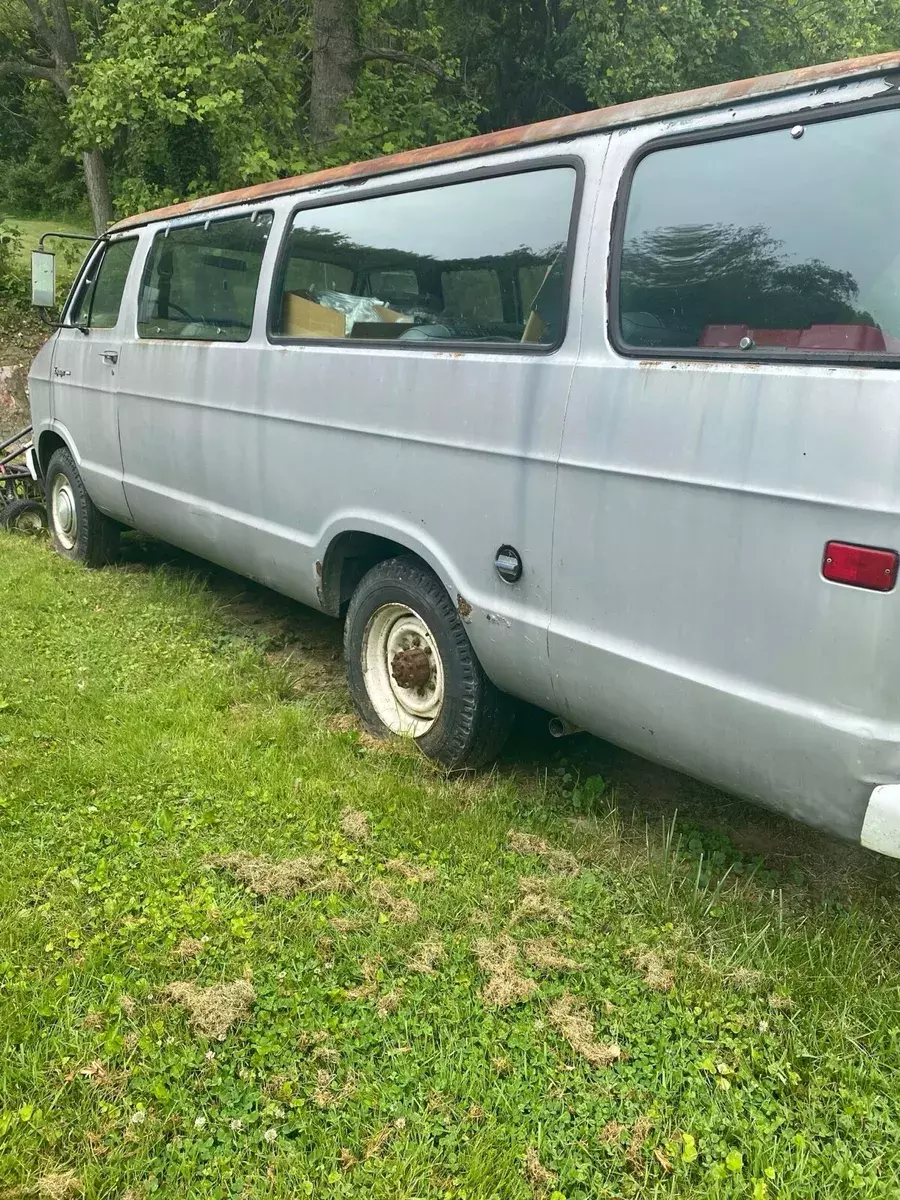 1981 Plymouth Voyager PB350