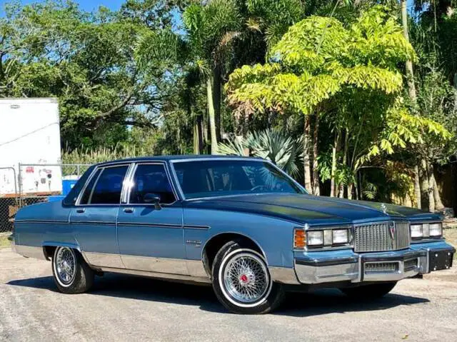 1981 Pontiac Bonneville Brougham 4dr Sedan