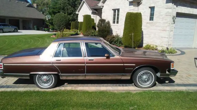 1981 Pontiac Bonneville Sedan