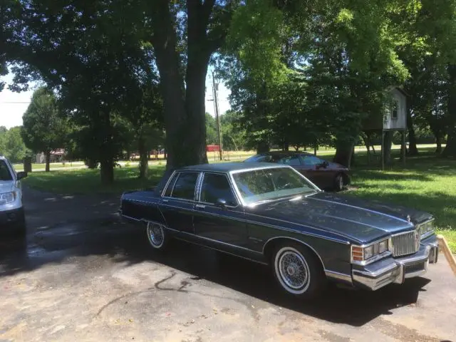 1981 Pontiac Bonneville Brougham