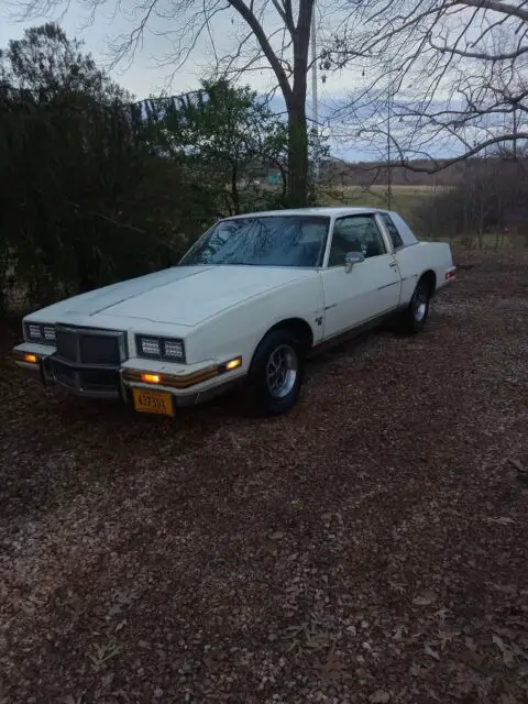 1981 Pontiac Grand Prix LJ