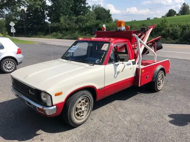 1981 Toyota Wrecker