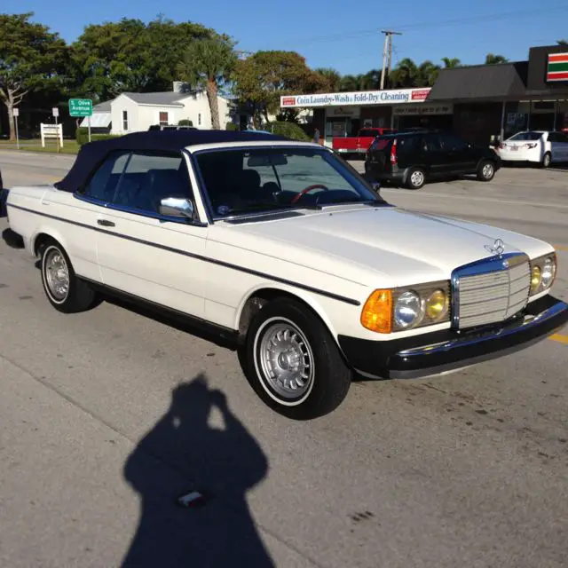 1982 Mercedes-Benz 300-Series