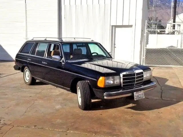 1982 Mercedes-Benz 300-Series