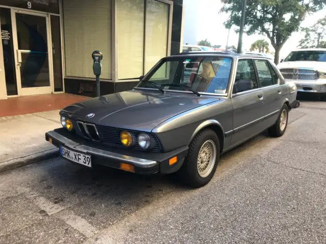 1982 BMW 5-Series