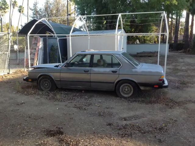 1982 BMW 5-Series