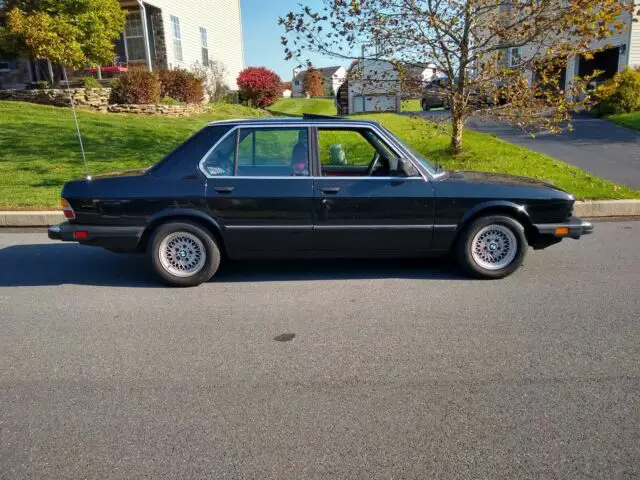 1982 BMW 5-Series 528e