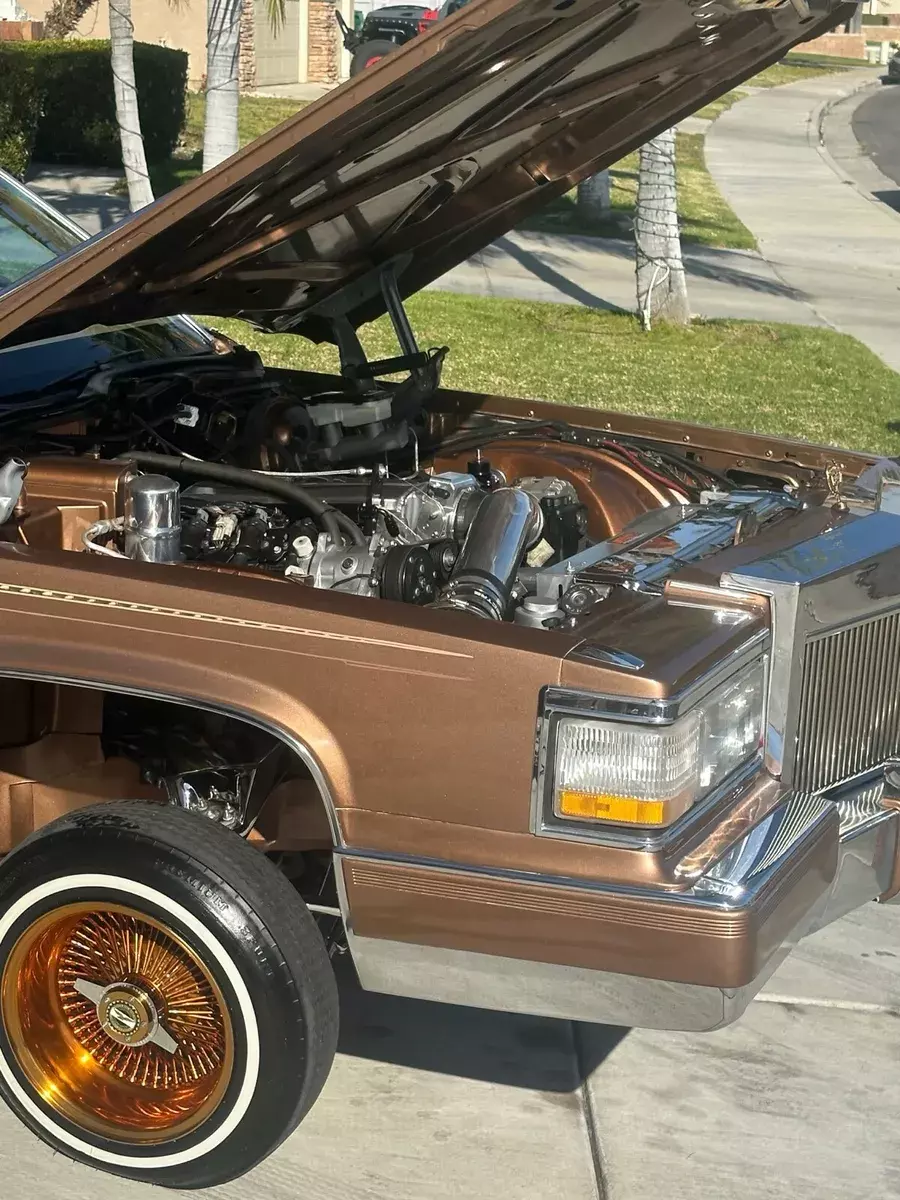 1982 Cadillac Fleetwood BROUGHAM