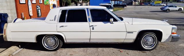 1982 Cadillac DeVille Sedan Deville