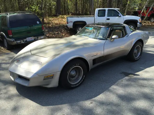 1982 Chevrolet Corvette Collector Edition 2dr Hatchback