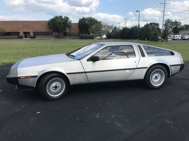 1982 DeLorean DMC 12 Base Coupe 2-Door