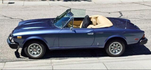 1982 Fiat 124 SPIDER