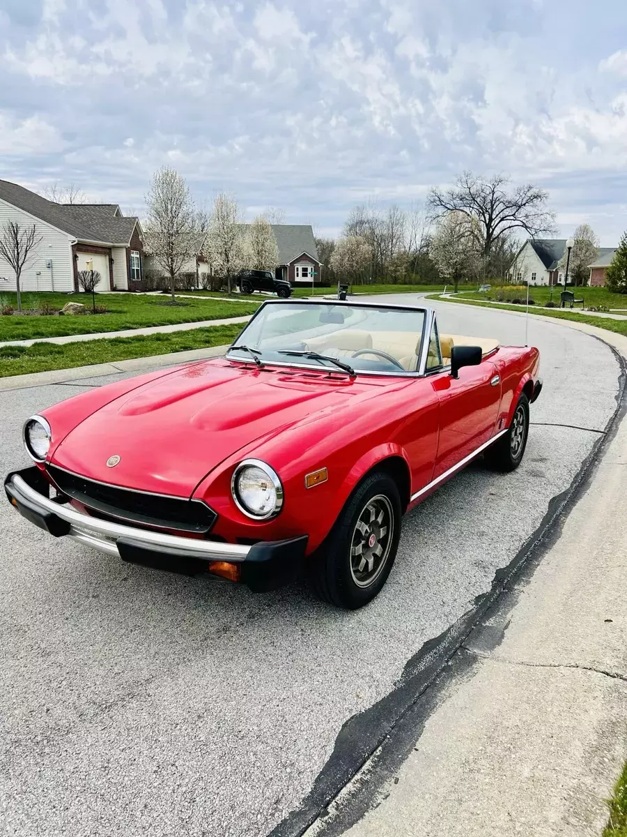 1982 Fiat 124 SPIDER