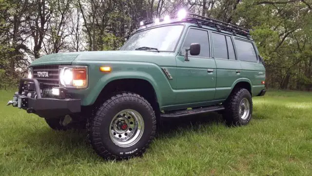 1982 Toyota Land Cruiser fj60 v8