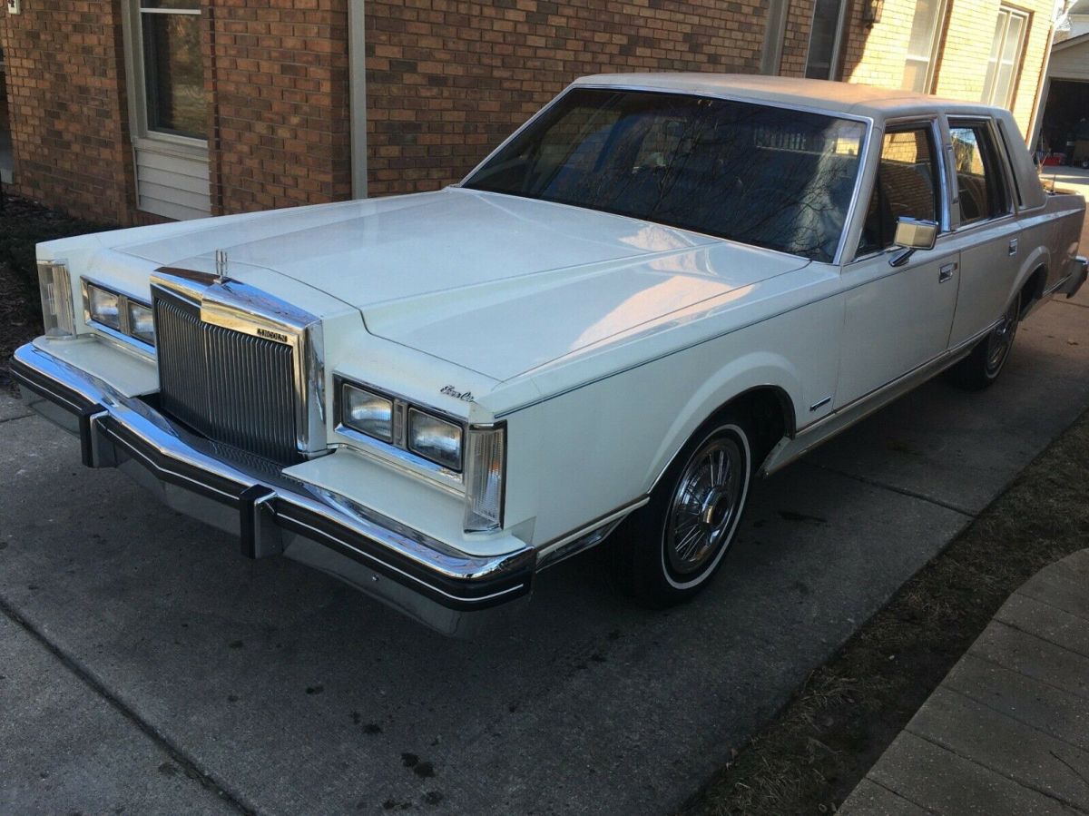 1982 Lincoln Town Car
