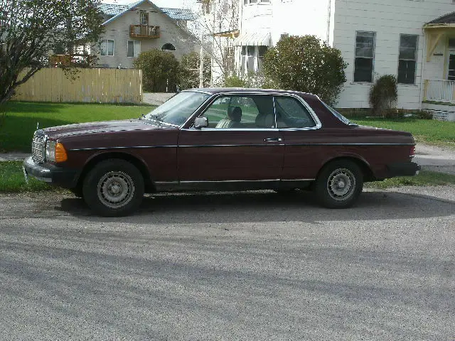 1982 Mercedes-Benz 300-Series Original Deluxe