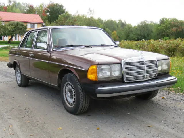 1982 Mercedes-Benz 300-Series