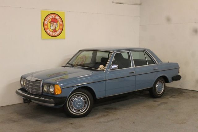 1982 Mercedes-Benz 240 D --