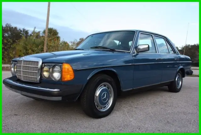 1982 Mercedes-Benz 200-Series DIESEL W123 IMMACULATE FLORIDA NO RESERVE!!