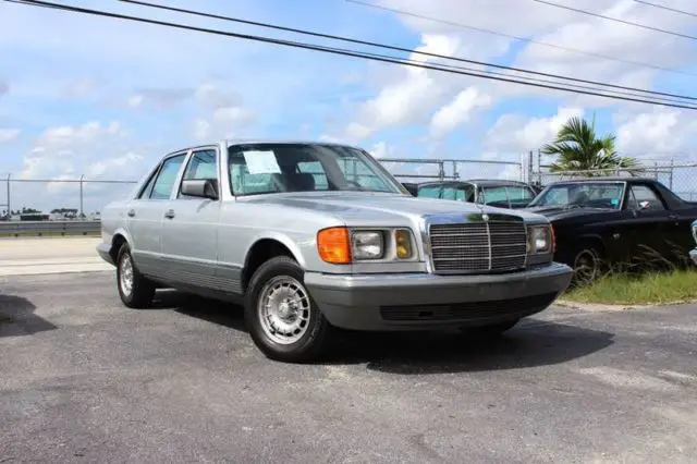 1982 Mercedes-Benz 300-Series 300SD Sedan 4-Door Automatic 4-Speed I5 3.0L