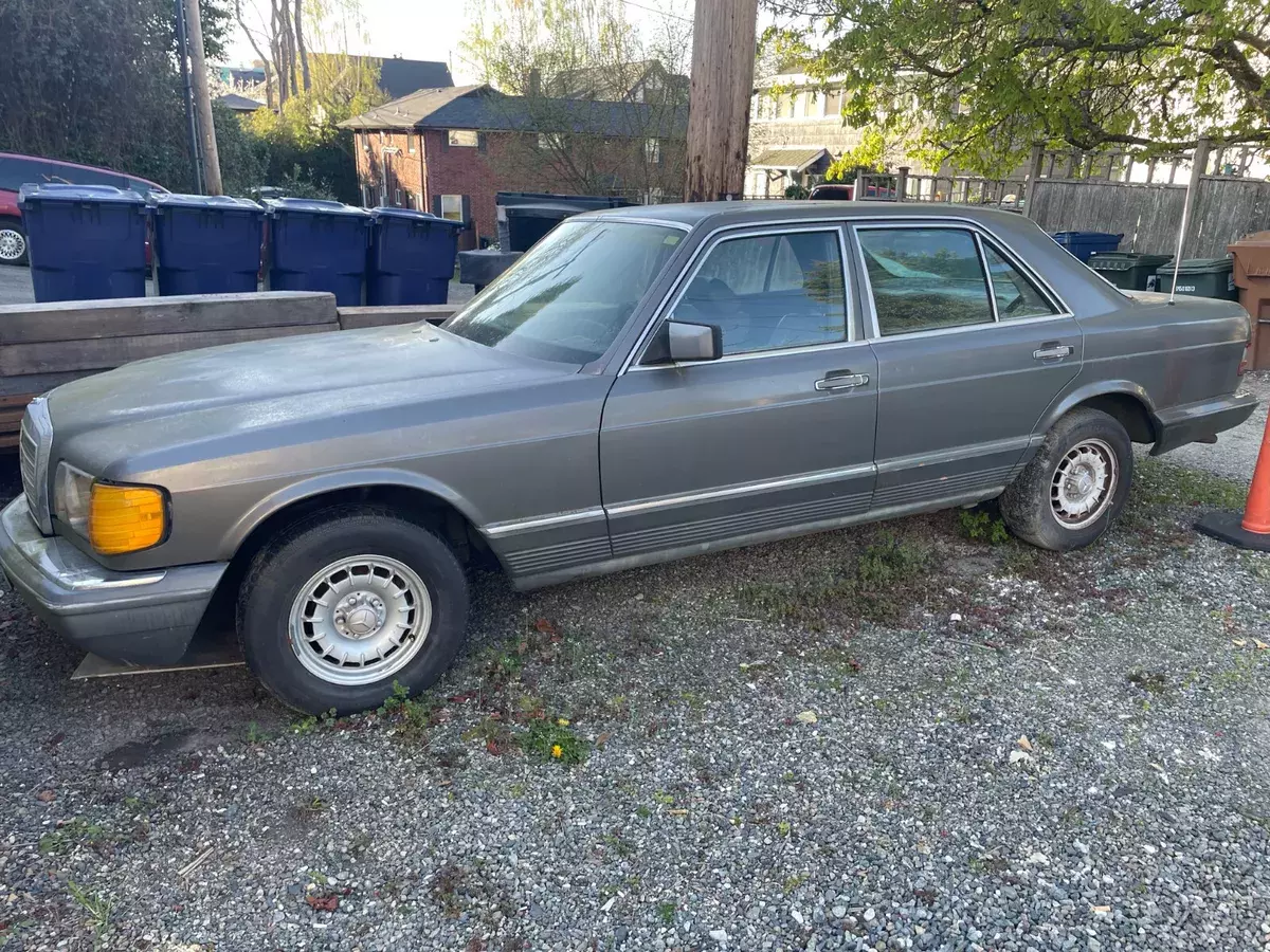 1982 Mercedes-Benz 300-Series SD