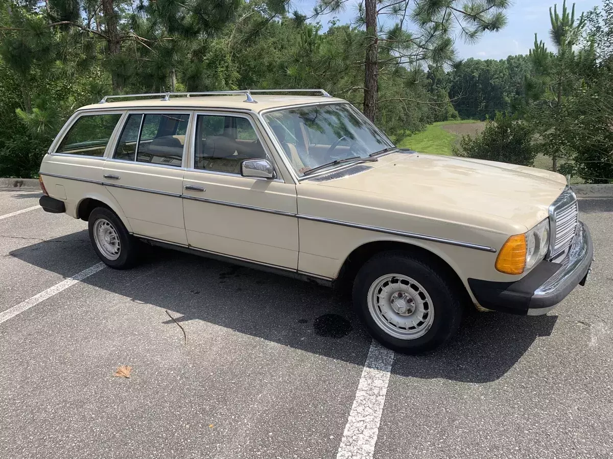 1982 Mercedes-Benz 300-Series 300TD Wagon TDT W123 Diesel *NO RESERVE!*