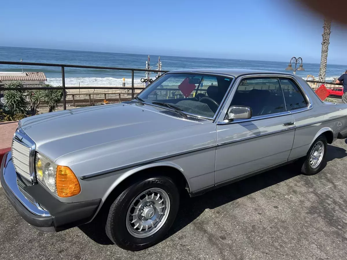 1982 Mercedes-Benz 300-Series CDT