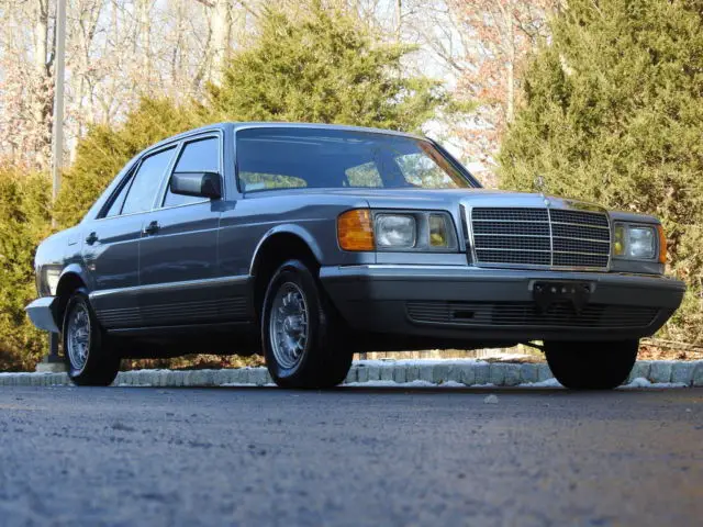 1982 Mercedes-Benz 300-Series Base Sedan 4-Door