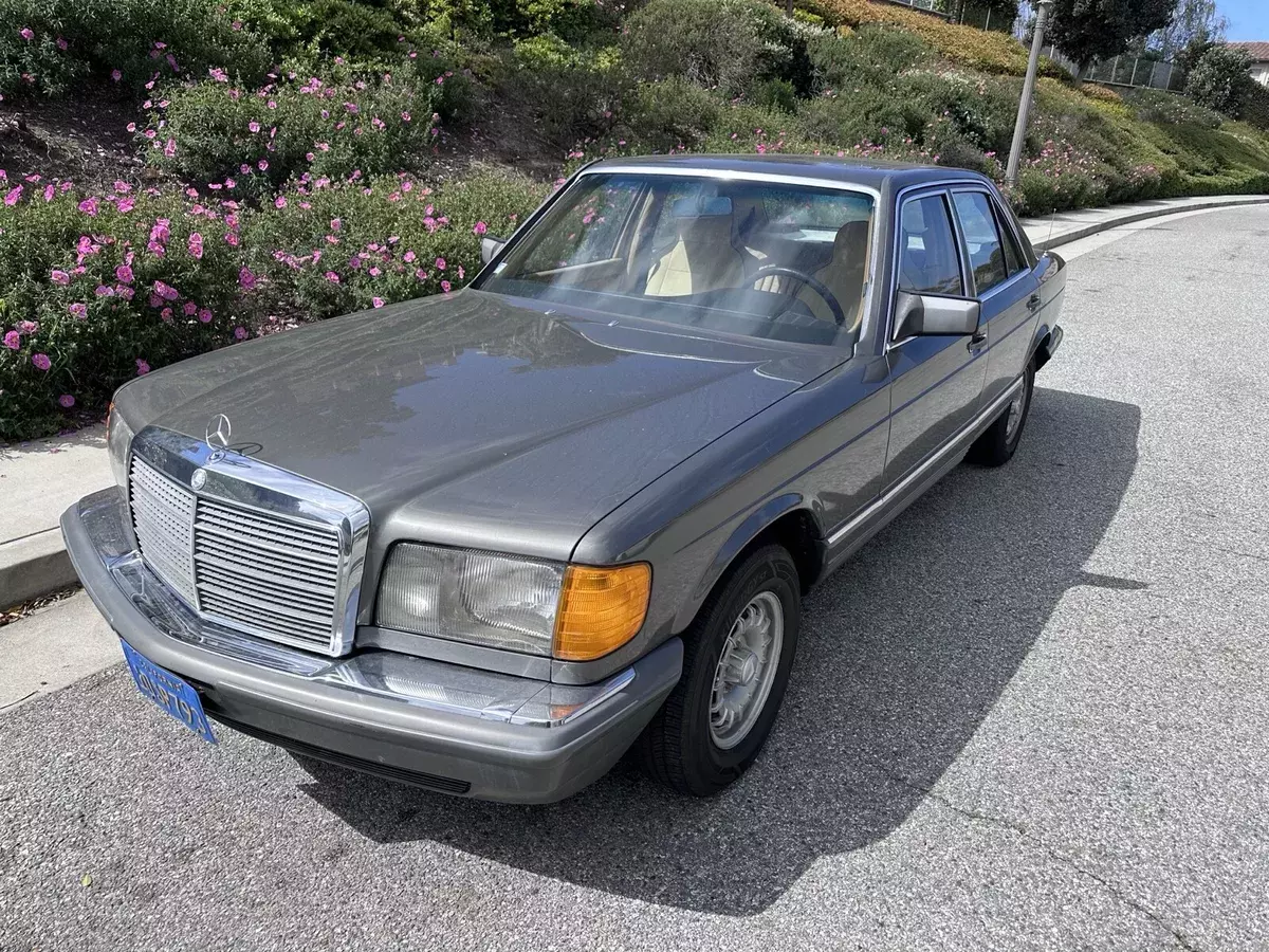 1982 Mercedes-Benz 300-Series SD